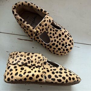 Monkey Feet Cheetah Calf Hair T Strap  Size 2-3 Years Leather New